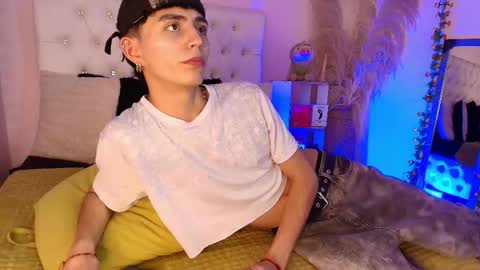 Snapshot of maiky_cooper chatting on 10/16/25, 07:48 Maiky Cooper online show from 10/16/25, 07:48
