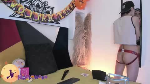 Snapshot of maiky_cooper chatting on 10/27/25, 09:08 Maiky Cooper online show from 10/27/25, 09:08