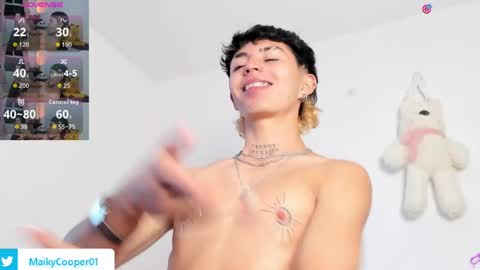 maiky_cooper01 online show from 05/17/26, 08:27