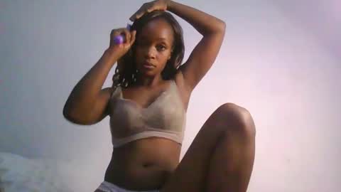 Mailah online show from 03/13/26, 01:01