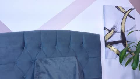 Mailin online show from 04/08/26, 10:32