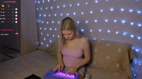 Your kitty online show from 03/03/25, 03:42