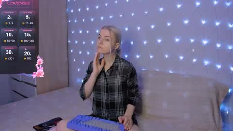 Your kitty online show from 09/13/25, 03:45