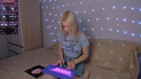 Your kitty online show from 02/05/26, 03:44