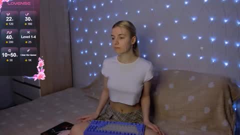 Your kitty online show from 02/24/26, 04:05