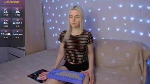 Your kitty online show from 05/03/26, 03:29