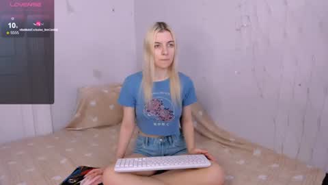 Your kitty online show from 06/18/26, 03:29