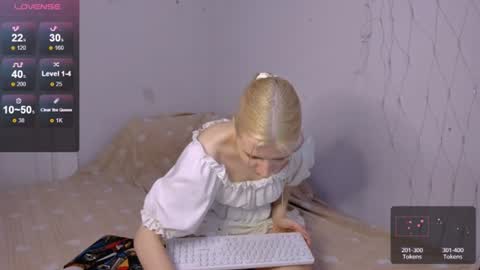 Your kitty online show from 07/08/26, 04:11