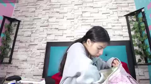  MAILY CAN  online show from 09/10/25, 01:11