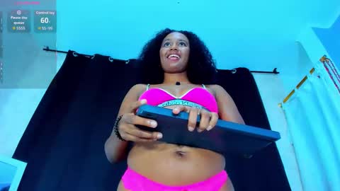 Mailyn online show from 09/15/25, 09:04