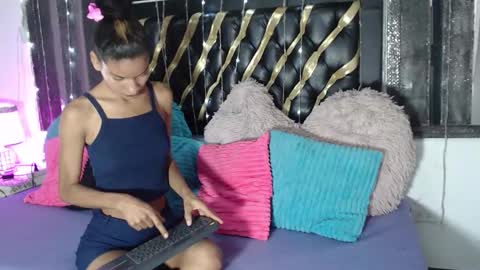 mailyn_gold online show from 02/24/26, 11:52