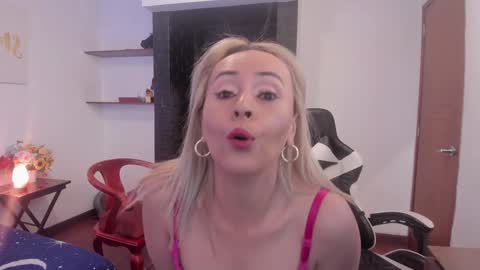 Carolina Barrantes Munera online show from 01/22/25, 11:34