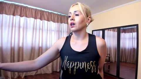 Carolina Barrantes Munera online show from 11/12/25, 11:43