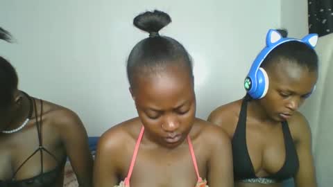 maira luv1 online show from 02/04/26, 08:58