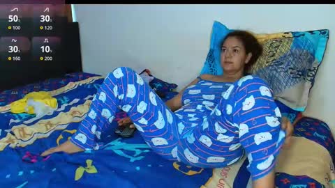 Snapshot of maira_milf chatting on 09/11/25, 10:59 Maira online show from 09/11/25, 10:59