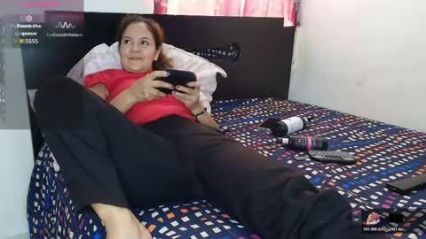 Snapshot of maira_milf chatting on 05/26/26, 08:27 Maira online show from 05/26/26, 08:27