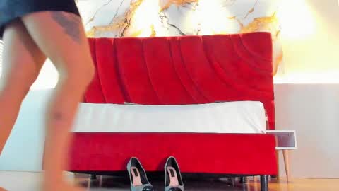 MAISE online show from 10/06/25, 01:08