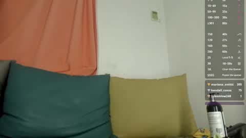 Snapshot of maison_sofiaa chatting on 02/11/25, 08:58 online show from 02/11/25, 08:58