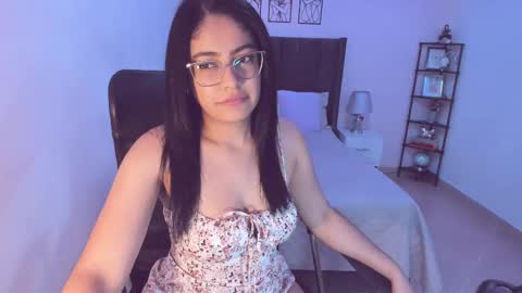 Snapshot of maite_kanes chatting on 02/15/25, 11:36 Maite online show from 02/15/25, 11:36