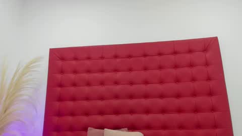 maite_smith69 online show from 02/27/25, 11:41