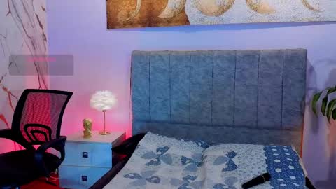 MAITE STONE1 online show from 04/11/26, 08:07