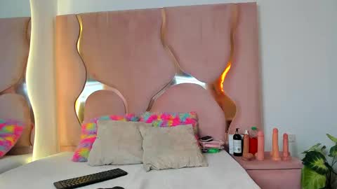 maite online show from 03/10/25, 01:32