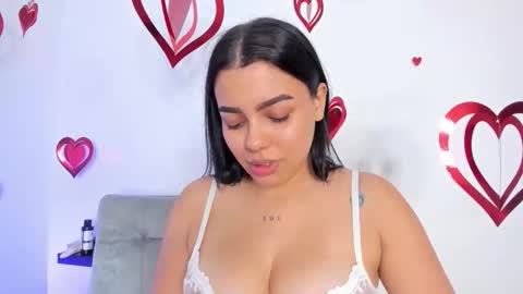 Snapshot of maithe_022 chatting on 02/11/26, 03:00 mai online show from 02/11/26, 03:00