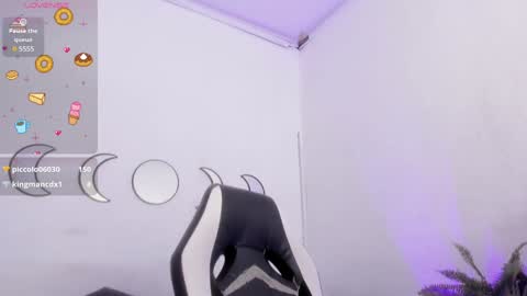 Snapshot of maithe_ferrer chatting on 12/27/24, 01:43 MAITHEFERRER online show from 12/27/24, 01:43