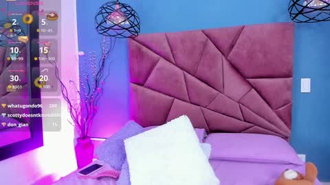 Snapshot of maithe_ferrer chatting on 02/08/25, 05:08 MAITHEFERRER online show from 02/08/25, 05:08