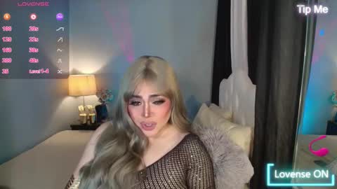 Snapshot of majestydannaxx chatting on 11/10/25, 04:11 majestydannaxx online show from 11/10/25, 04:11