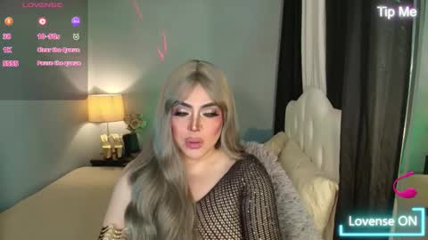 Snapshot of majestydannaxx chatting on 11/11/25, 03:06 majestydannaxx online show from 11/11/25, 03:06