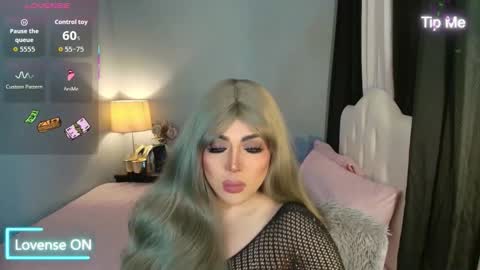 majestydannaxx online show from 12/14/25, 03:56