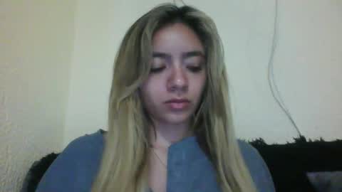 Snapshot of majo_gomezz chatting on 12/05/25, 01:25 majo_gomezz online show from 12/05/25, 01:25
