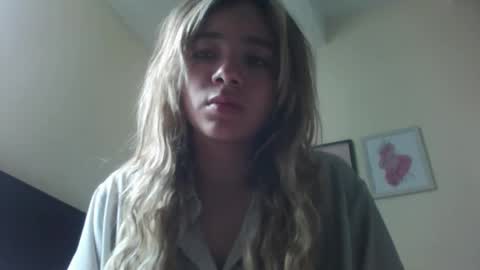 Snapshot of majo_gomezz chatting on 12/18/25, 04:46 majo_gomezz online show from 12/18/25, 04:46