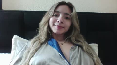 Snapshot of majo_gomezz chatting on 02/18/26, 06:09 majo_gomezz online show from 02/18/26, 06:09