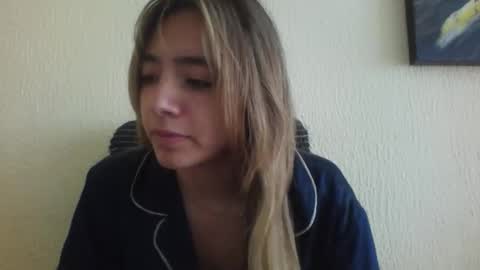 Snapshot of majo_gomezz chatting on 03/03/26, 03:29 majo_gomezz online show from 03/03/26, 03:29