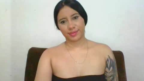 Snapshot of majo_rose chatting on 02/17/25, 10:47 MAJO ROSE  online show from 02/17/25, 10:47