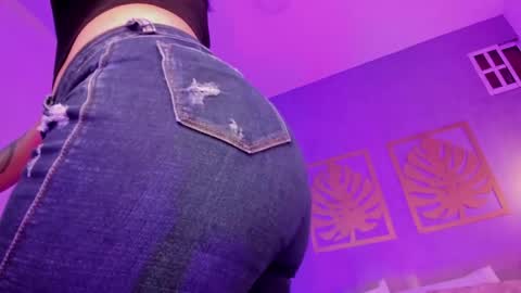 Snapshot of majo_rose chatting on 04/30/26, 06:36 MAJO ROSE online show from 04/30/26, 06:36