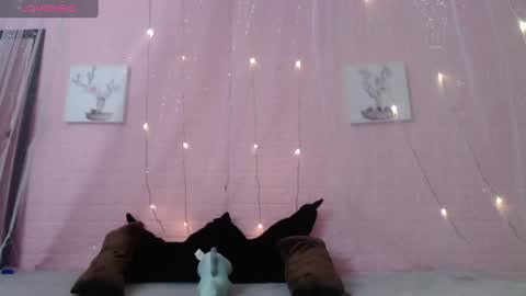 Mei  online show from 05/25/26, 05:57