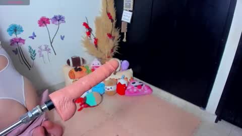 majosworld_21 online show from 11/30/25, 09:52