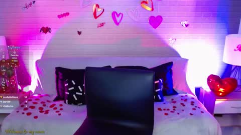 Makarena  online show from 02/16/25, 11:49