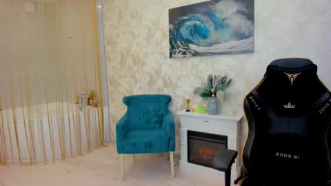 Chloe online show from 10/10/25, 03:38