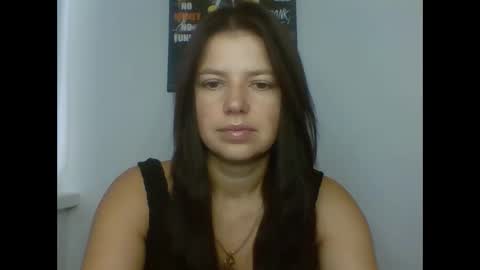 make_mesmile online show from 09/11/25, 06:02