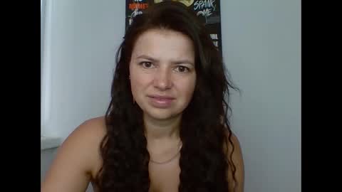 make_mesmile online show from 09/13/25, 05:51