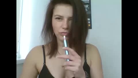 make_mesmile online show from 04/11/26, 07:45