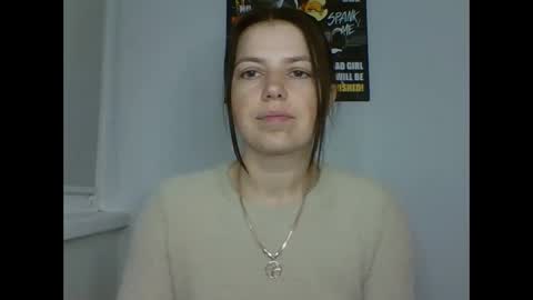 make_mesmile online show from 04/19/26, 06:10