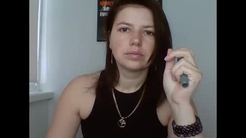 make_mesmile online show from 05/18/26, 06:08