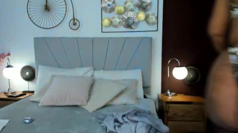 makena online show from 01/14/26, 03:45