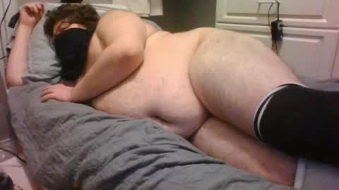 Snapshot of makeshiftslvt chatting on 12/30/24, 06:27 MakeshiftSlvt online show from 12/30/24, 06:27