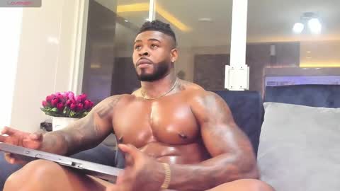 Snapshot of makonneen chatting on 02/21/25, 05:46 Makonnen online show from 02/21/25, 05:46